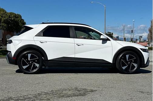 2025 Hyundai IONIQ 5 SEL