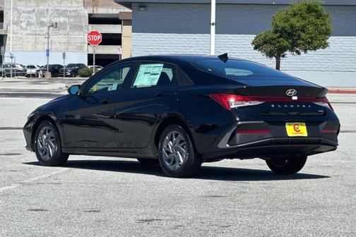 2025 Hyundai ELANTRA HEV Blue