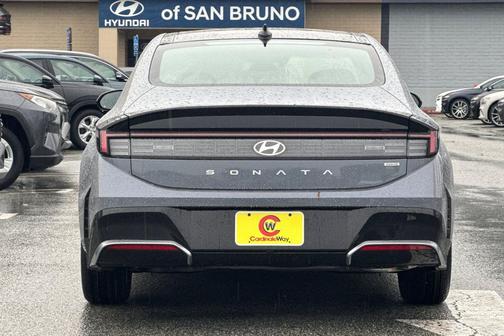 2026 Hyundai SONATA Hybrid Limited