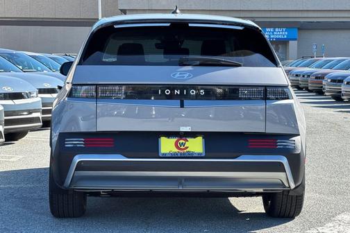 2026 Hyundai IONIQ 5 SEL