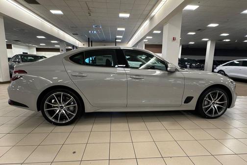 2026 Genesis G70 2.5T RWD