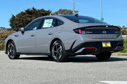 2025 Hyundai SONATA SEL