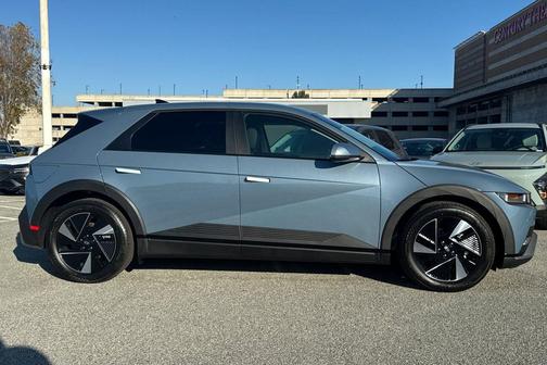 2026 Hyundai IONIQ 5 SEL