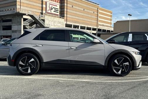 2026 Hyundai IONIQ 5 SEL