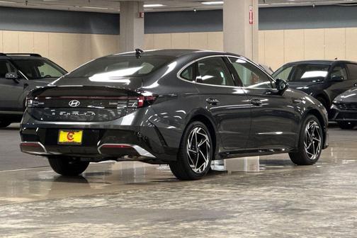 2026 Hyundai SONATA SEL