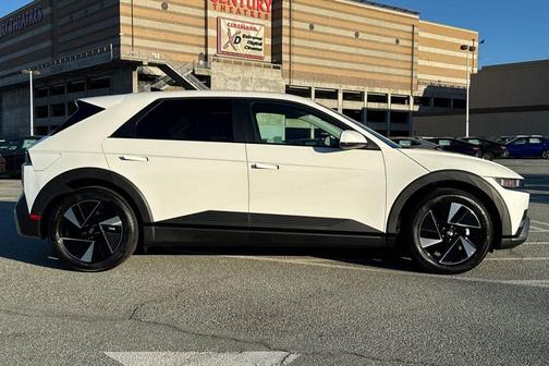 2026 Hyundai IONIQ 5 SEL