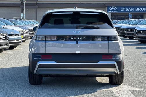 2026 Hyundai IONIQ 5 SEL