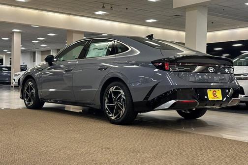 2026 Hyundai SONATA SEL