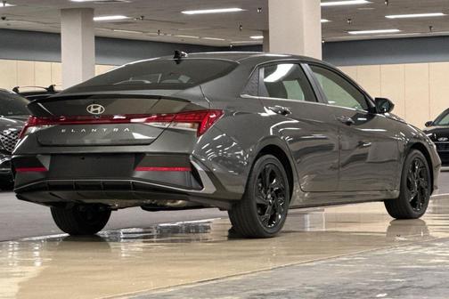 2026 Hyundai ELANTRA Sport