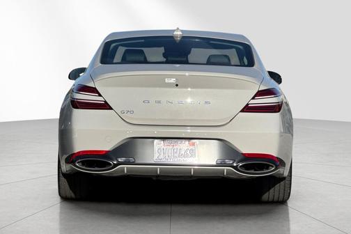 2026 Genesis G70 2.5T RWD