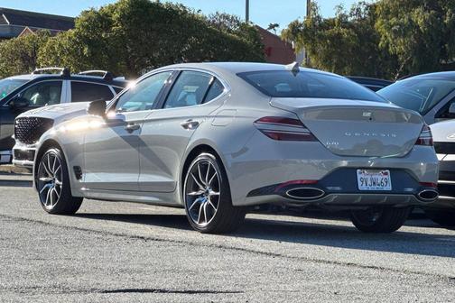 2026 Genesis G70 2.5T RWD