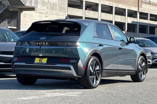 2026 Hyundai IONIQ 5 SE Standard Range