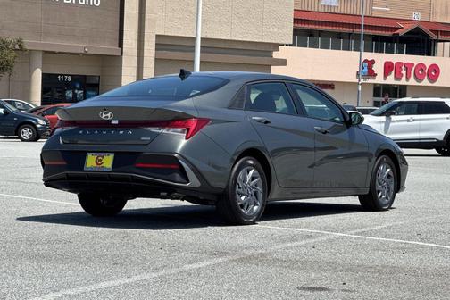 2025 Hyundai ELANTRA HEV Blue