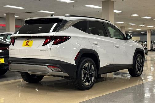 2025 Hyundai TUCSON Plug-In Hybrid SEL