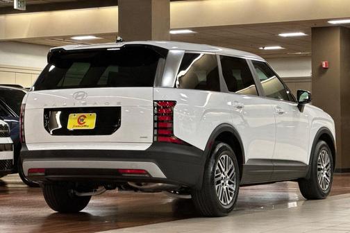 2026 Hyundai PALISADE SE