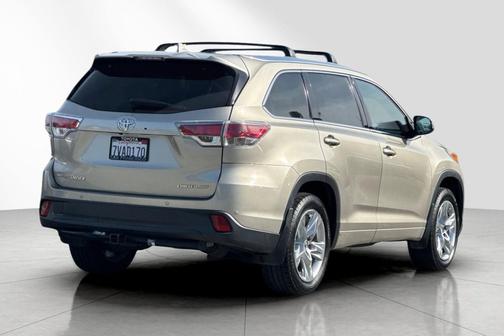 2016 Toyota Highlander Limited Platinum