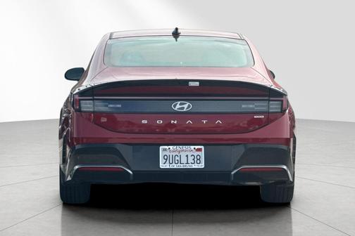 2025 Hyundai SONATA Hybrid SE