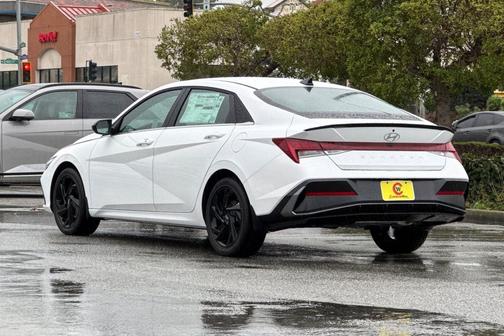 2026 Hyundai ELANTRA Sport