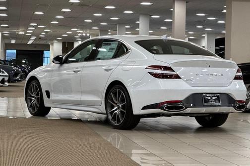 2025 Genesis G70 2.5T RWD