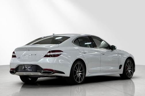 2025 Genesis G70 2.5T RWD