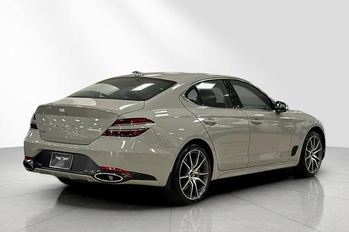 2026 Genesis G70 2.5T RWD