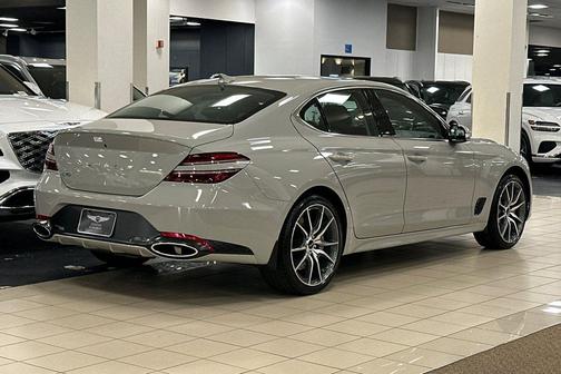 2026 Genesis G70 2.5T RWD