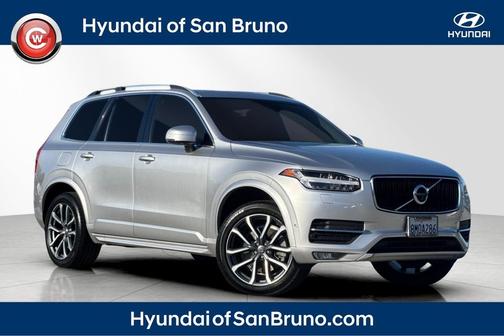 2017 Volvo XC90 T6 Momentum