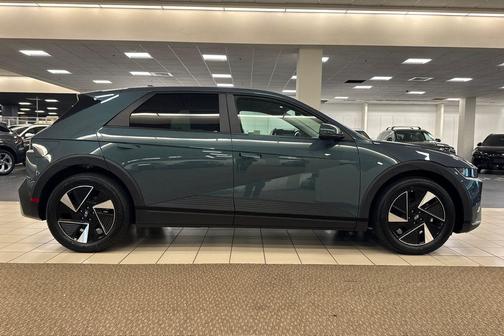 2026 Hyundai IONIQ 5 SEL