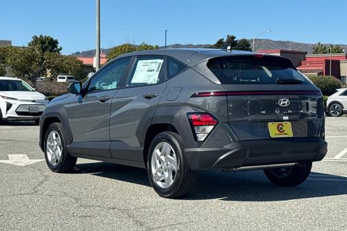 2026 Hyundai KONA SE