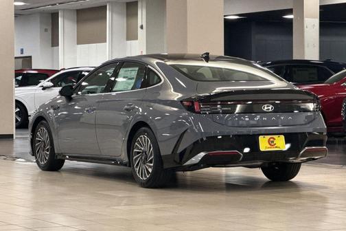 2026 Hyundai SONATA Hybrid SE