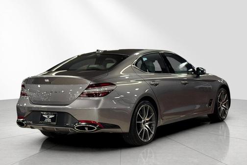 2025 Genesis G70 2.5T RWD