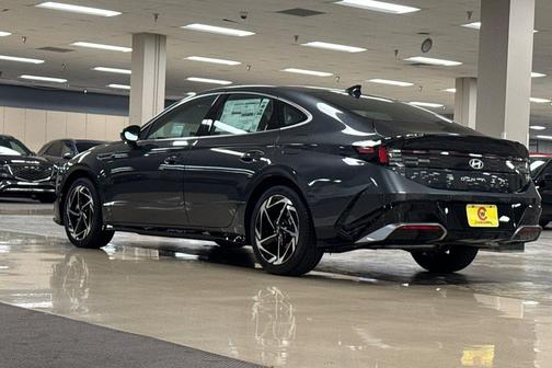 2026 Hyundai SONATA SEL