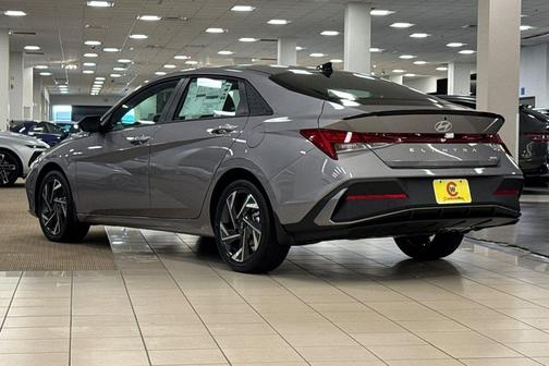 2025 Hyundai ELANTRA HEV SEL Sport