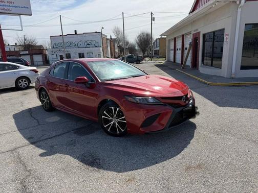 Red 2020 Toyota Camry SE