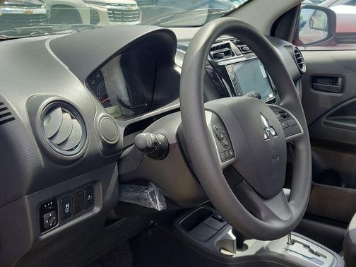 2024 Mitsubishi Mirage G4 ES