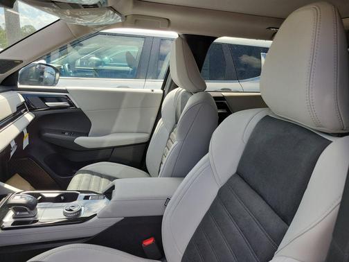 2025 Mitsubishi Outlander SE 2.5 2WD