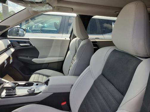 2025 Mitsubishi Outlander SE 2.5 2WD