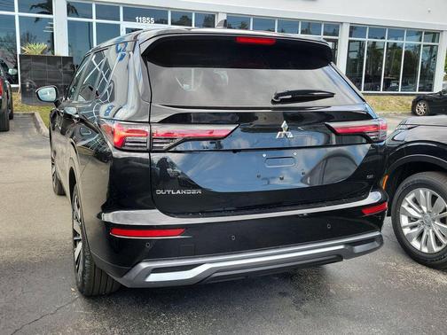 2025 Mitsubishi Outlander SE 2.5 2WD