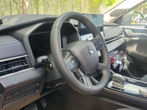 2025 Mitsubishi Outlander SE 2.5 2WD