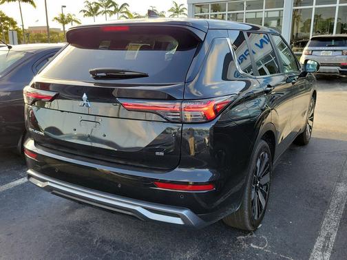 2025 Mitsubishi Outlander SE 2.5 2WD