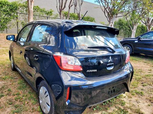 2024 Mitsubishi Mirage ES CVT