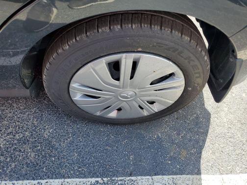 2024 Mitsubishi Mirage ES CVT