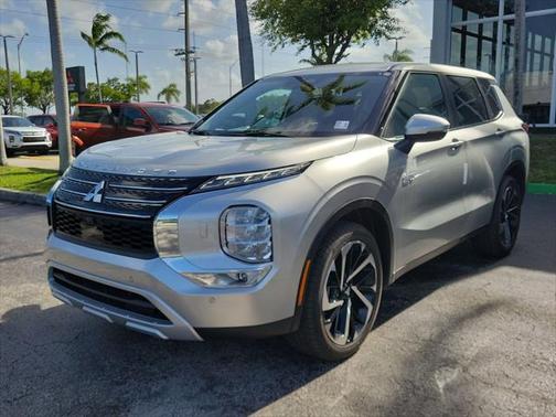 2025 Mitsubishi Outlander PHEV SE S-AWC
