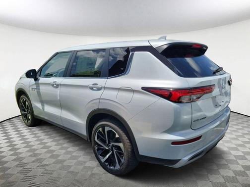 2025 Mitsubishi Outlander PHEV SE S-AWC