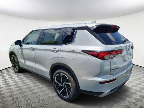 2025 Mitsubishi Outlander PHEV SE S-AWC