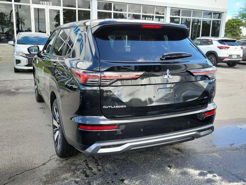 2025 Mitsubishi Outlander SE 2.5 2WD