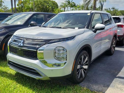 2025 Mitsubishi Outlander SE 2.5 2WD