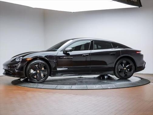 2021 Porsche Taycan Turbo