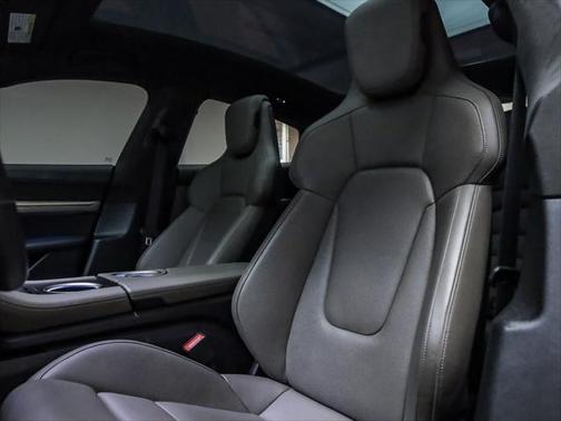 2021 Porsche Taycan Turbo