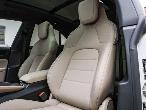 2026 Porsche Macan 4S